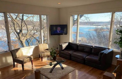 Lakeland House | Modern St Croix River Home with a VIEW!
