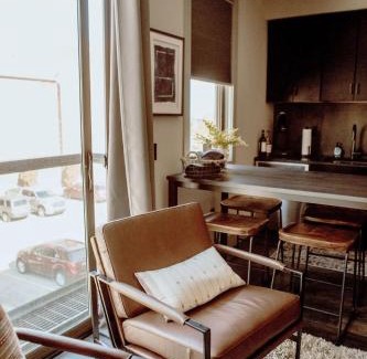 Traverse City House | Modern State 209 Just Blocks Away From The Bay