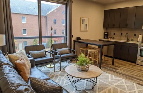 Traverse City Condo | Modern State 210 Just Blocks Away From The Bay!