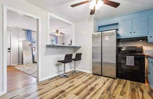 Fox Hill - Grandview House | Modern Stay near Buckroe Beach and Langley Air Force Base