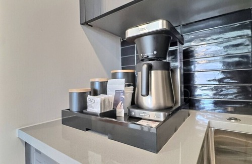 Five Points South Apartment | Modern Studio | Gym + Tesla Rides | Near UAB