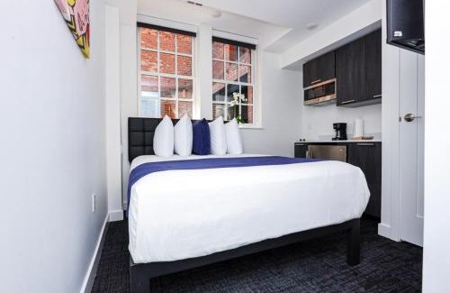 Fenway–Kenmore Apartment | Modern Studio in Historic Boston - Garden Unit #4