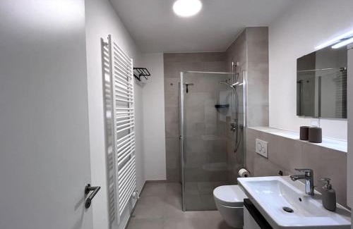 Schoenefeld Apartment | Modern Studio near Airport