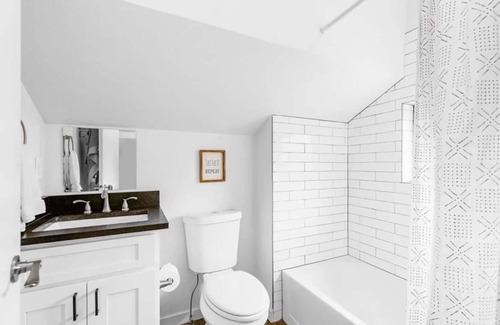 Berkeley Apartment | Modern Studio Steps from Tennyson Street