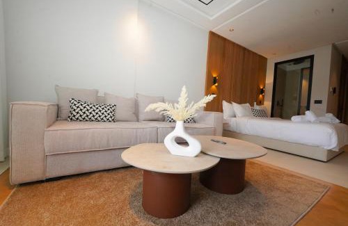 Casablanca Apartment | Modern Studio with Balcony - Prime Location