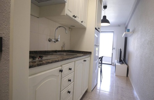 Salou City Centre Apartment | Modern Studio with Terrace & Pool in Salou, near Levante Beach