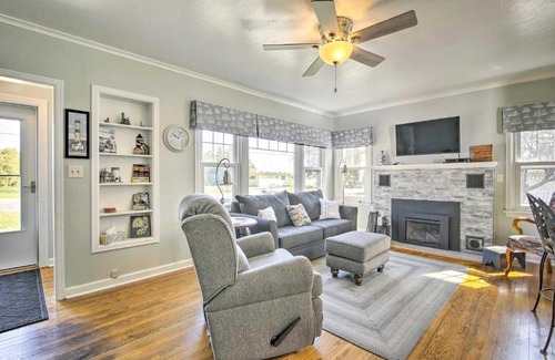 Sturgeon Bay House | Modern Sturgeon Bay Home by Potawatomi State Park!