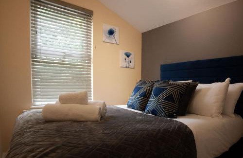 West Ham Apartment | Modern stylish 2 bedroom apartment in East London