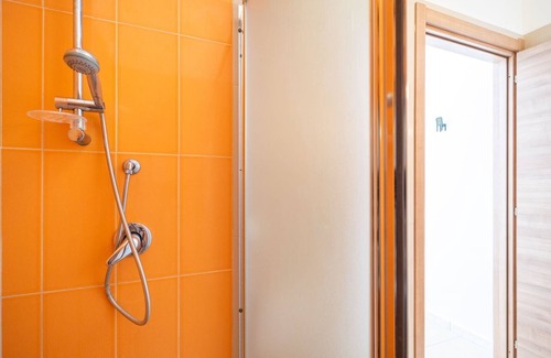 Strongoli Apartment | Modern suite 30 mt to the sea