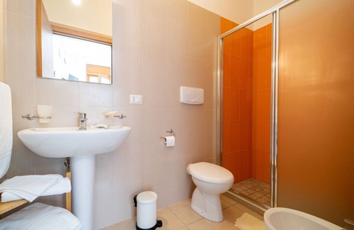 Strongoli Apartment | Modern suite 30 mt to the sea