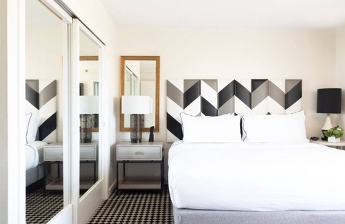 Norma Triangle Hotel | Modern Suite in Los Angeles! 3 Units, Striking City Views, Pool, Pet-friendly!