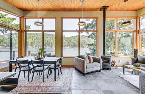 Olympia House | Modern Summit Lake Escape - Spacious Deck with View!