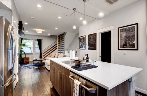 Sunnyside House | Modern Sunnyside Townhome - 3 Bedroom/3.5 Bath