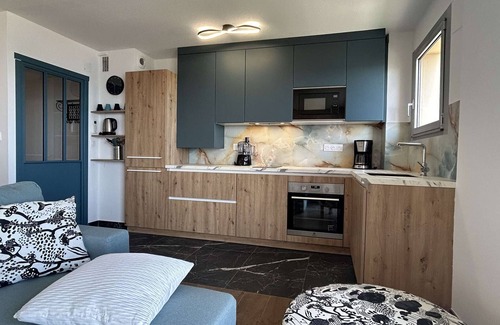 Banyuls-sur-Mer Apartment | Modern T3 with air conditioning and parking, 200m from the beach