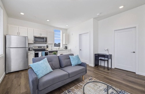 South Tacoma Apartment | Modern Tacoma 1BR/1BA near hospitals