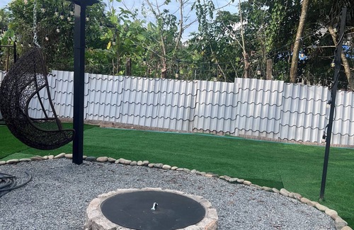 Ben Tre Cottage | Modern Thatch 1-bedroom cottage in Bến Tre with WiFi, AC