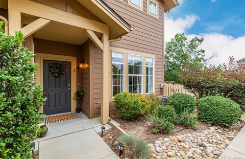 Commerce City House | Modern Townhome Close to Denver Airport
