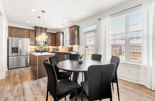 Auburn House | Modern Townhome in Auburn