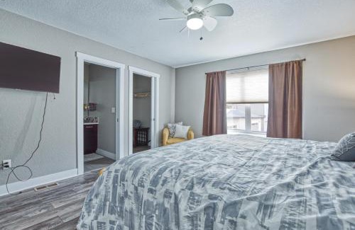Old Town North House | Modern Townhome near Old Town, Breweries, & River!