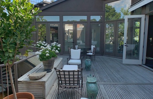 Harbor Springs House | Modern townhome downtown Harbor Springs