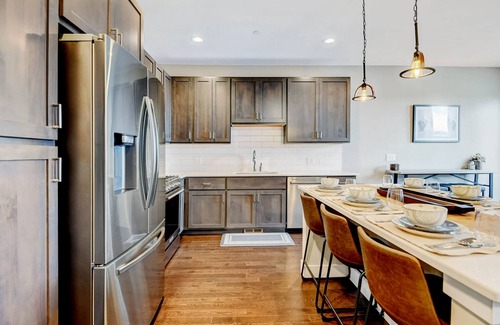 Rendezvous House | Modern townhome w/private hot tub, mountain views, outdoor space