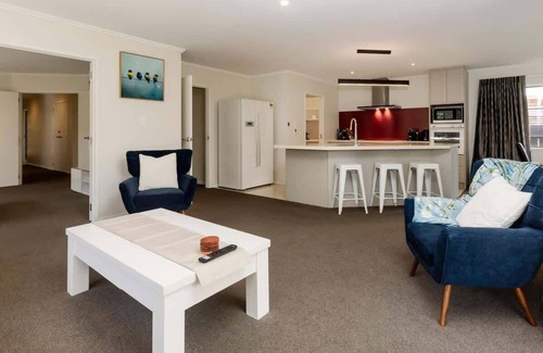Rewa House | Modern Townhouse In Strandon - comfort and style