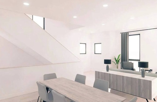 Winchester House | Modern Townhouse - Steps to Old Town Shops