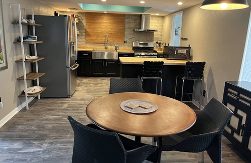 New Day West House | Modern Tucson Desert Home 3 BR 2 BA Pool close to all