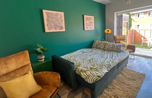 Worcester House | Modern Two Bed House With EV Off Road Parking