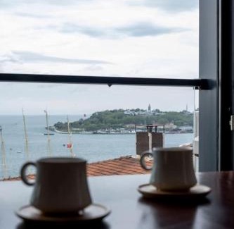 Kabatas Apartment | Modern Two-Bedroom Flat with Stunning Bosphorus View