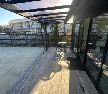 Whangamata Apartment | Modern Two bedroom Oasis