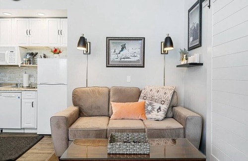 Boyne Falls Condo | Modern updated Boyne Mountain studio condo in the Villa perfect for a small family or group