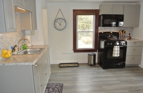 Two Rivers Apartment | Modern Upstairs Rental Apartment, Close To Lake Michigan