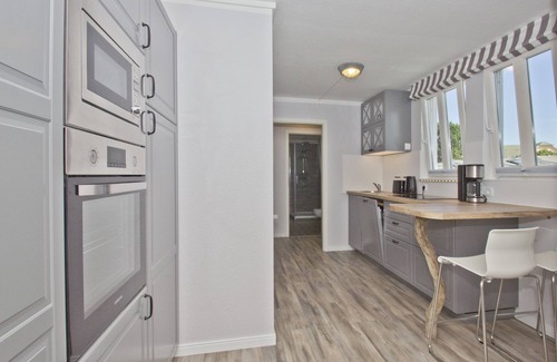 Gohren Apartment | Modern vacation apartment in a central location, close to the beach - Kurhaus Nordstrand FeWo 43