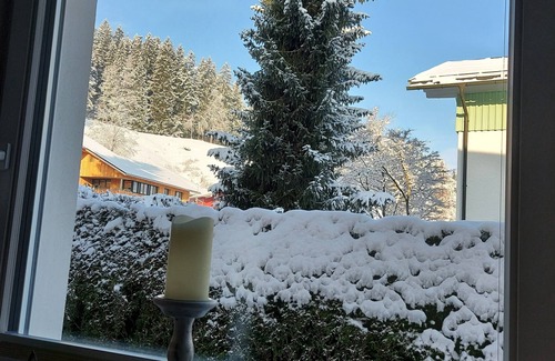 Oberstaufen Apartment | Modern vacation apartment near the spa gardens with underground parking, terrace and Oberstaufenplus card
