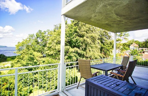 Lietzow Apartment | Modern vacation apartment with balcony, sea view - Ferienresidenz Zwei BoddenFeWo 1-3