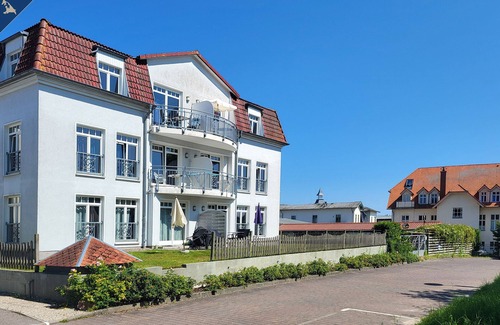 Ostvorpommern Apartment | Modern vacation apartment in Bansin with balcony - only 150 m to the beach