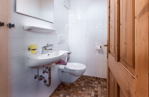 Bressanone Apartment | Modern Vacation Apartment "Frötscherhof Nussbaum" with Mountain View, Sauna, Wi-Fi, Balcony & Shared Garden; Parking Available