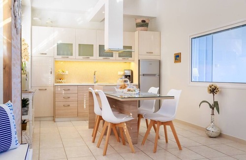 Ferma House | Modern vacation suite in Ferma