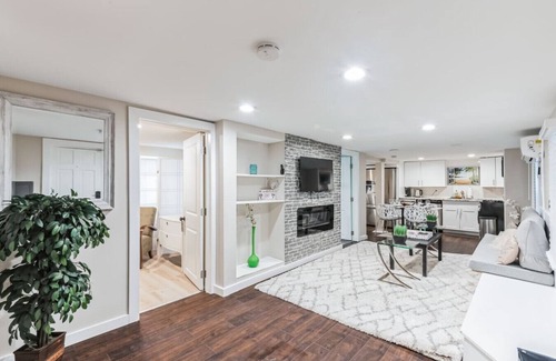 Ventnor City Apartment | Modern Ventnor 2BR + Beach Gear Included