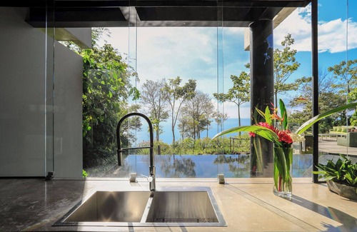 Montezuma Villa | Modern Villa Retreat with Pool, WiFi & AC in Montezuma’s Tropical Paradise