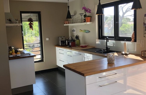 Sausset-les-Pins Villa | Modern villa 10 minutes from the port and shops