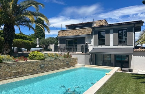 Cote d'Azur- French Riviera Villa | Modern villa with pool and garden