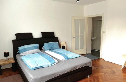 Osternheide Apartment | Modern-Vintage Apartment
