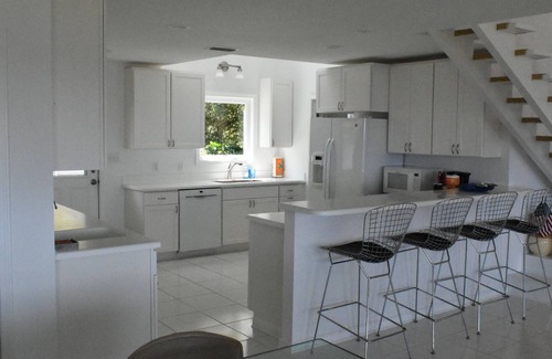 Ono Island House | Modern waterfront home on spacious wooded lot. Sleeps 6.
