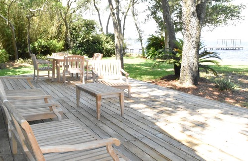 Ono Island House | Modern waterfront home on spacious wooded lot. Sleeps 6.