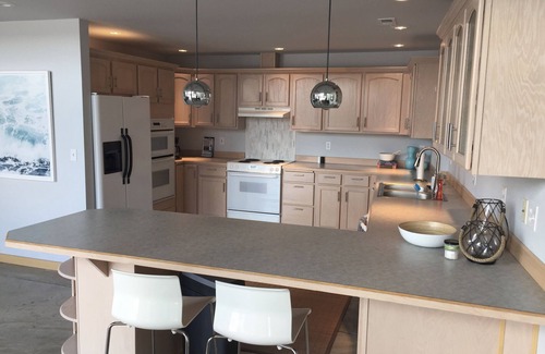 Shelton House | Modern Waterfront Home. Indoor/Outdoor Living with Easy Beach Access. Views!