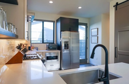 Coeur d'Alene House | Modern, well-stocked Home in Gated Community Ready for all your Vacation needs!
