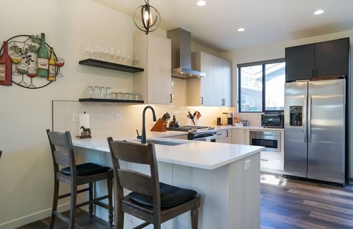 Coeur d'Alene House | Modern, well-stocked Home in Gated Community Ready for all your Vacation needs!