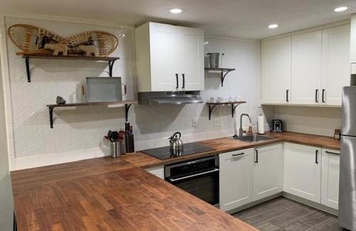 Frisco Apartment | Modern with Hot Tub & Pool by Ski Country Resorts